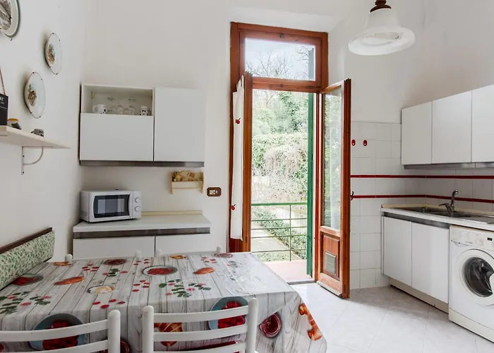 Appartement Guesthost - An Oasis In - Roomy Flat With Parking *